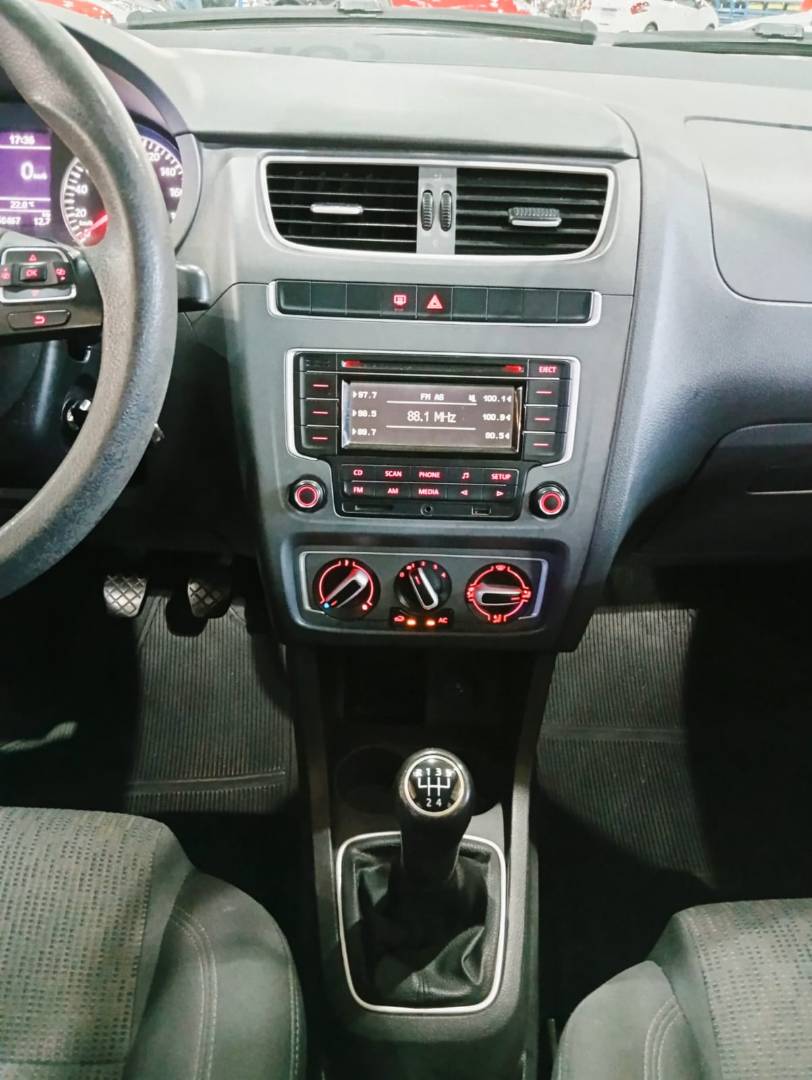 VOLKSWAGEN FOX