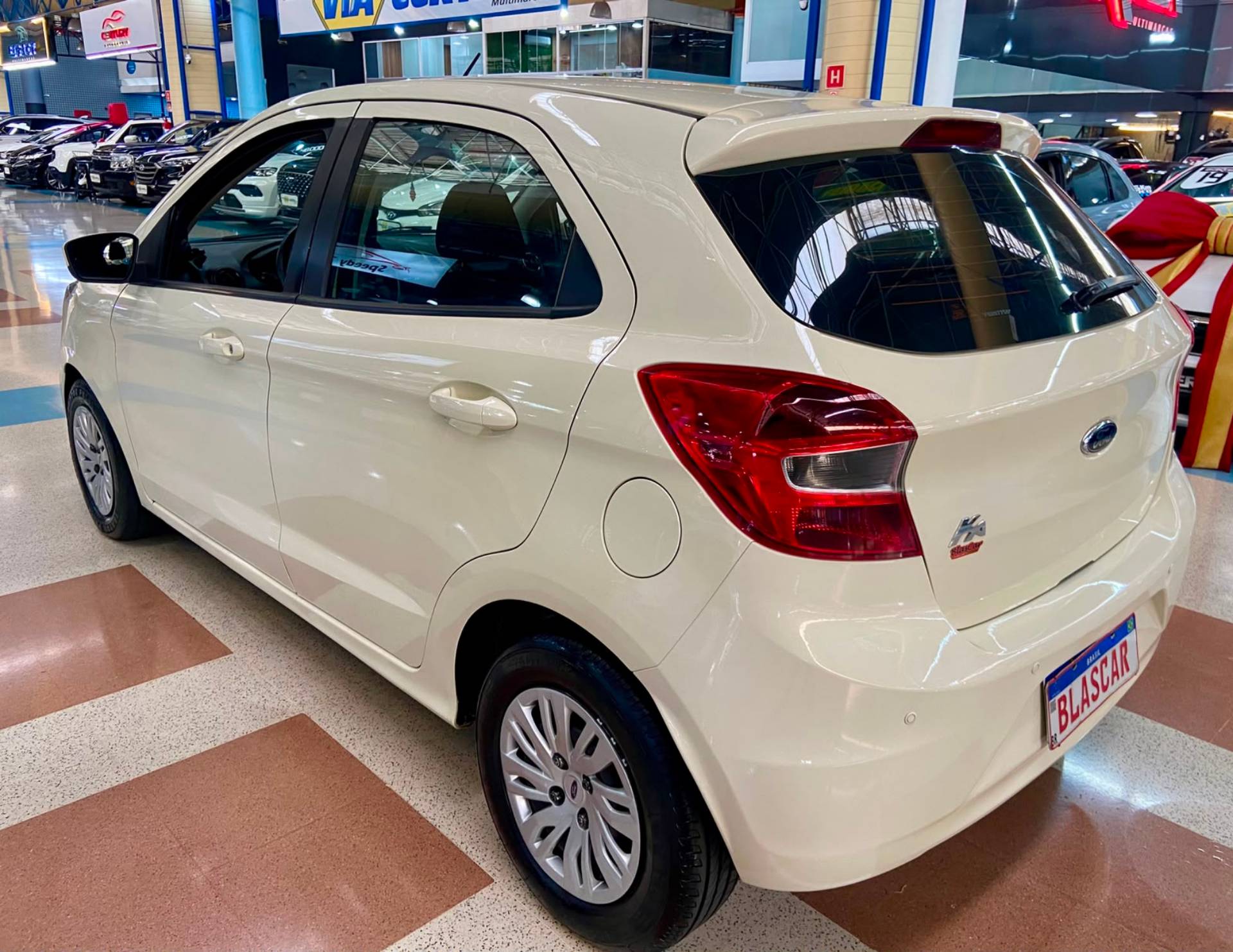FORD KA