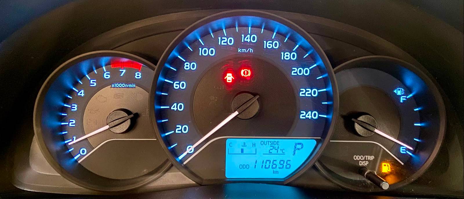 TOYOTA COROLLA