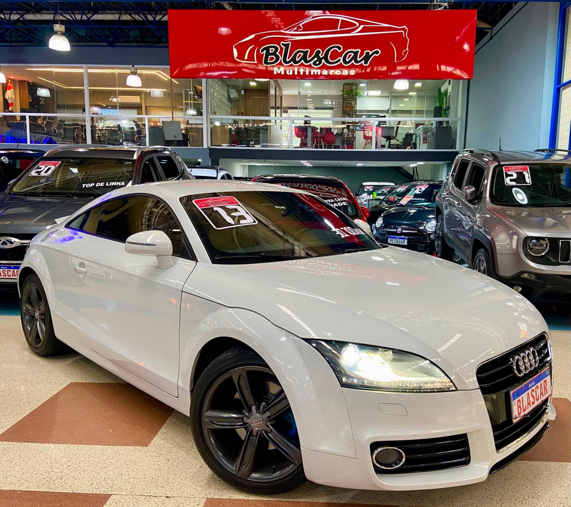 AUDI TT