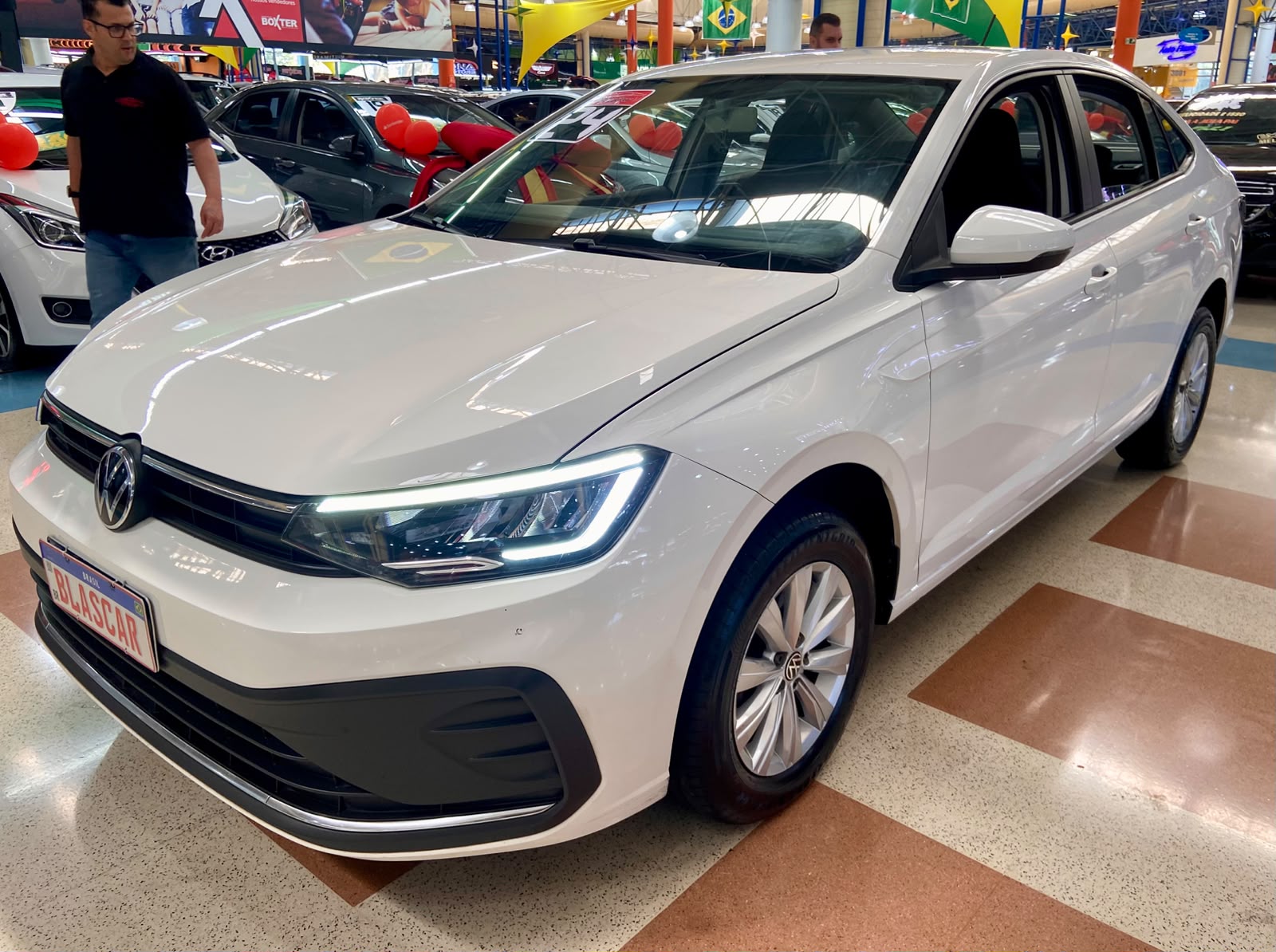 VOLKSWAGEN VIRTUS