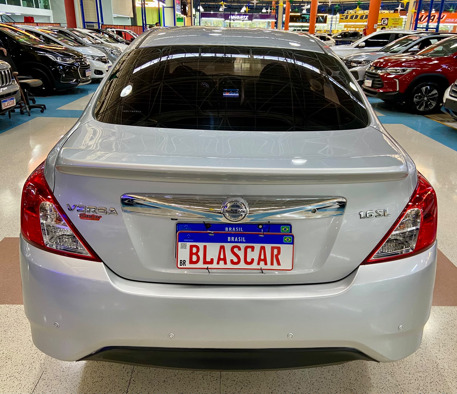 NISSAN VERSA