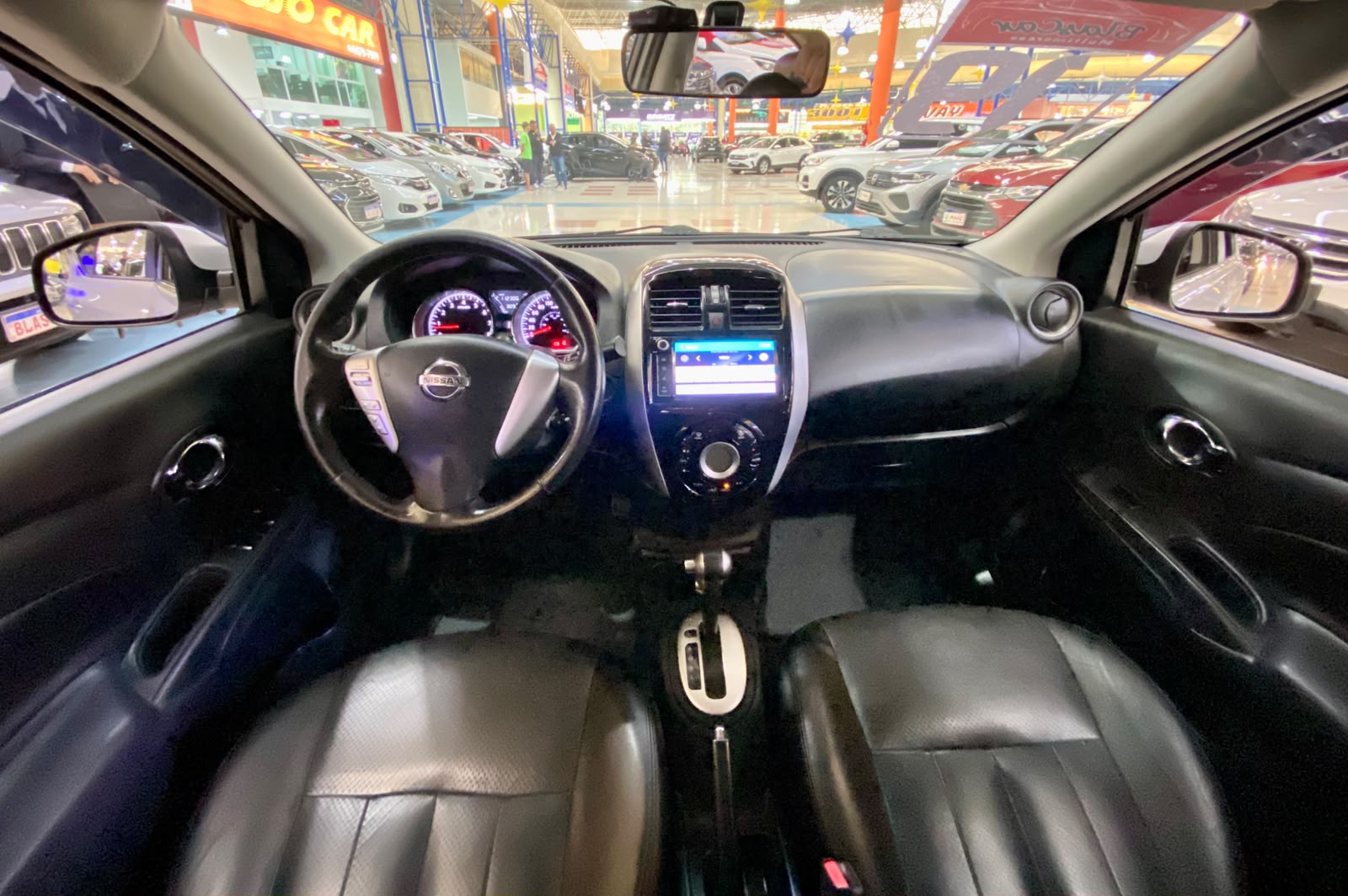 NISSAN VERSA