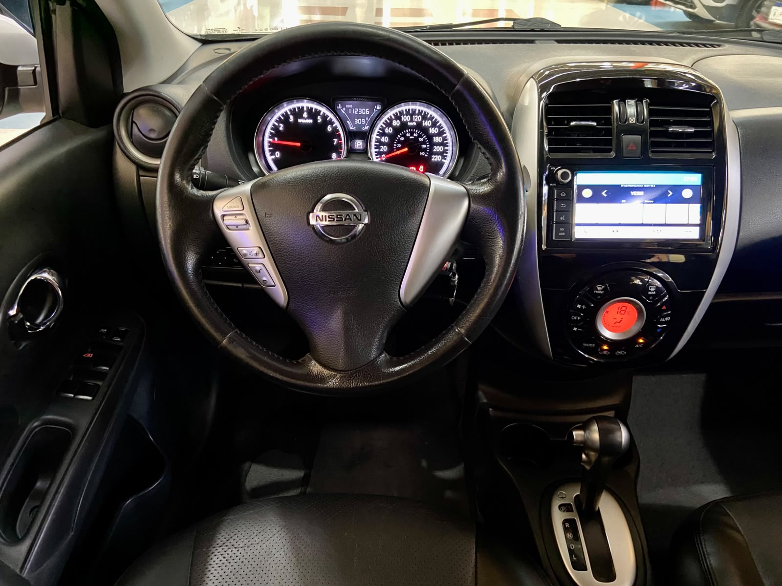 NISSAN VERSA