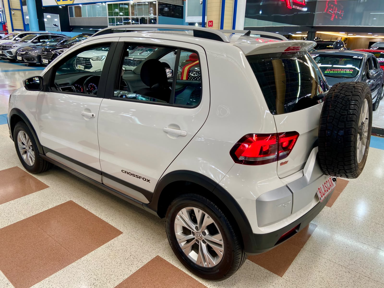 VOLKSWAGEN CROSSFOX