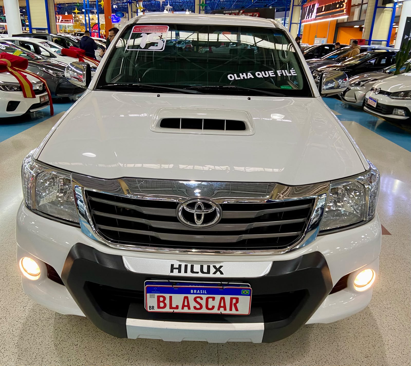 TOYOTA HILUX