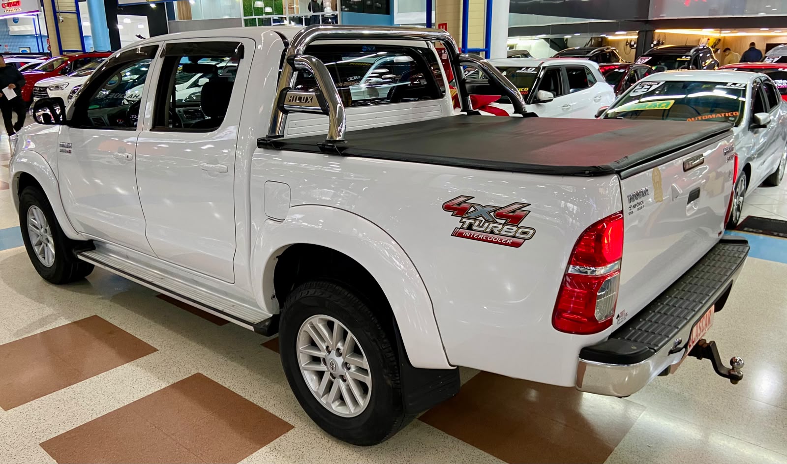 TOYOTA HILUX
