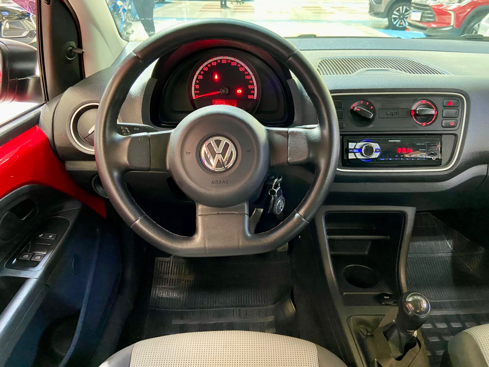 VOLKSWAGEN UP