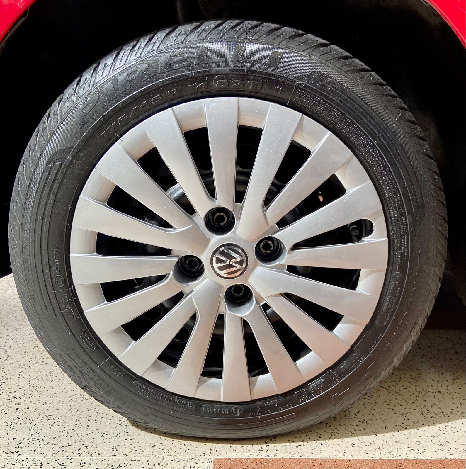VOLKSWAGEN UP