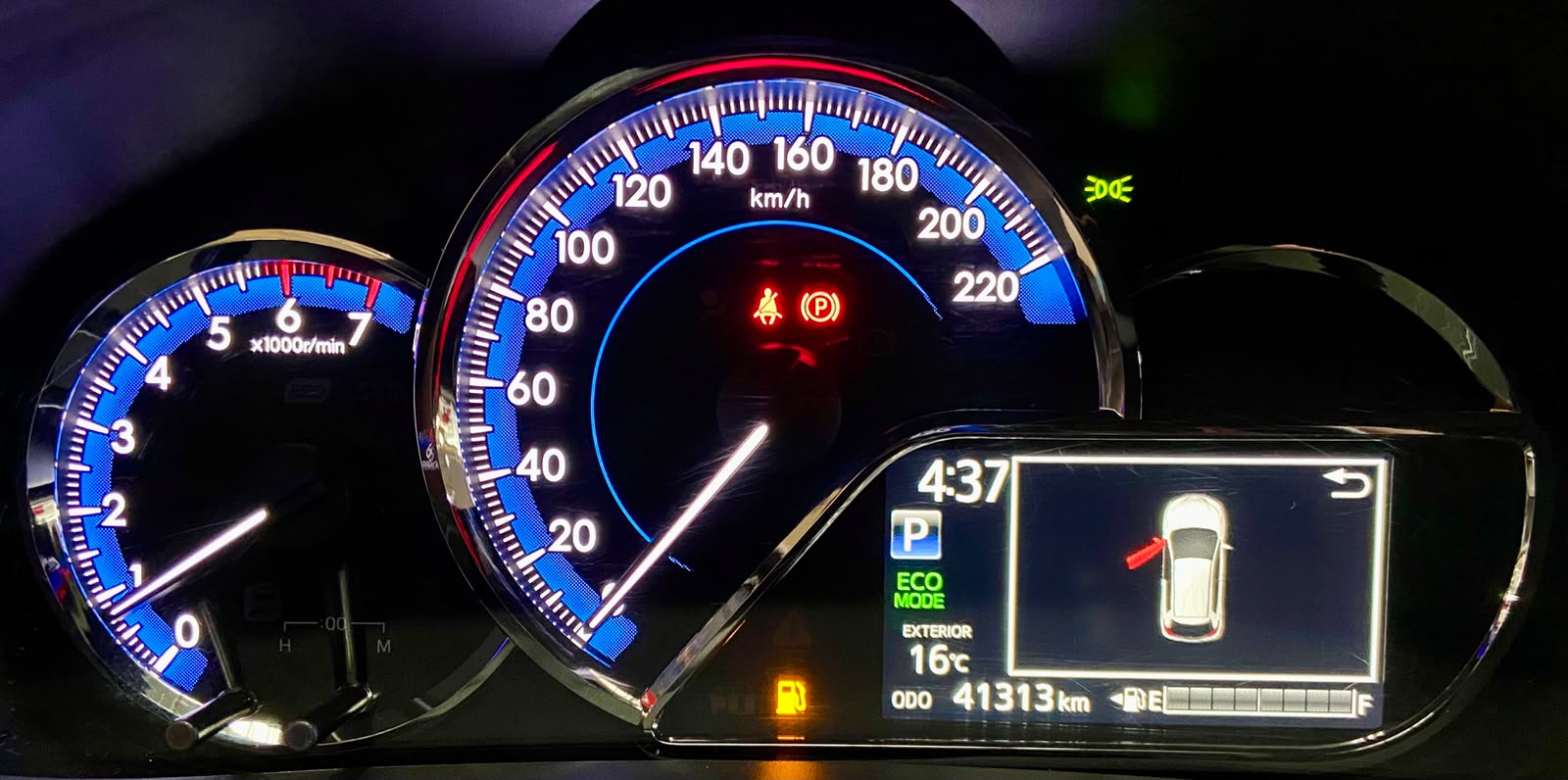 TOYOTA YARIS