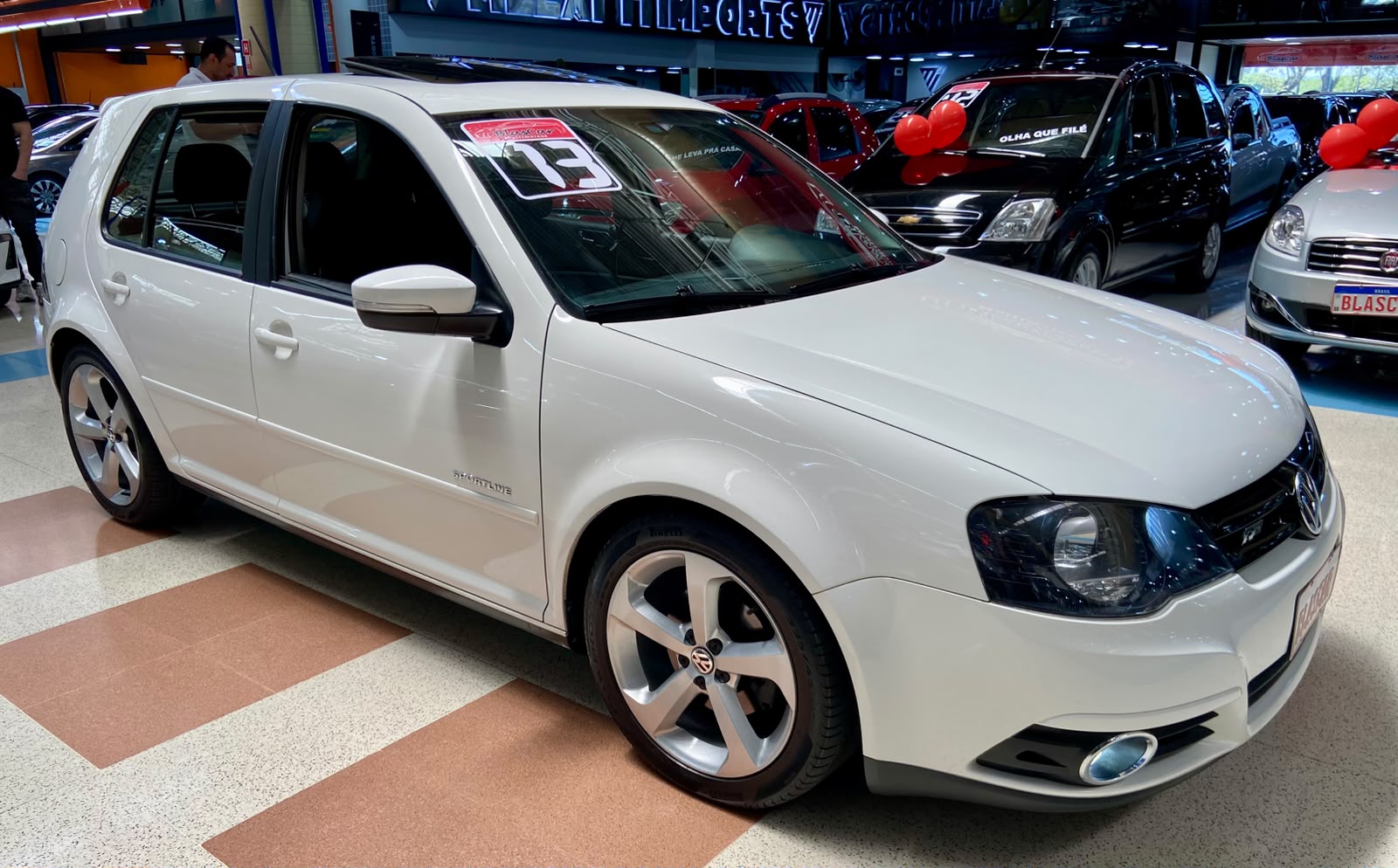 VOLKSWAGEN GOLF