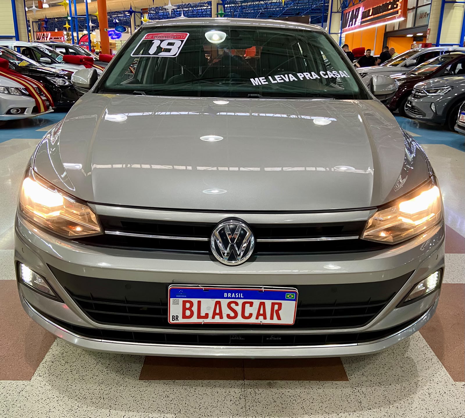 VOLKSWAGEN POLO
