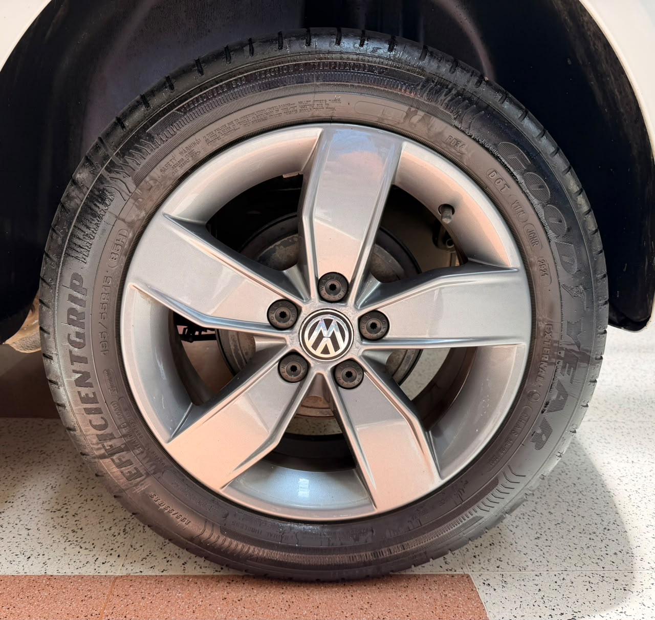 VOLKSWAGEN FOX