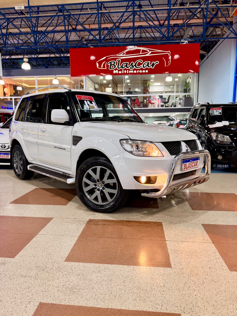MITSUBISHI PAJERO TR4