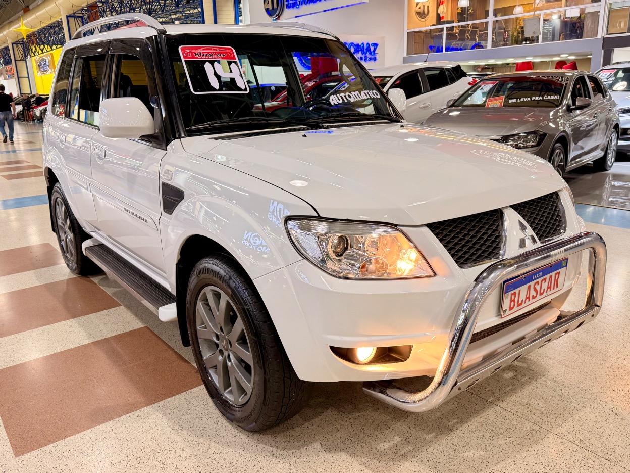 MITSUBISHI PAJERO TR4