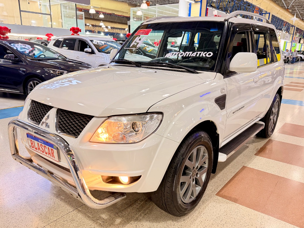 MITSUBISHI PAJERO TR4