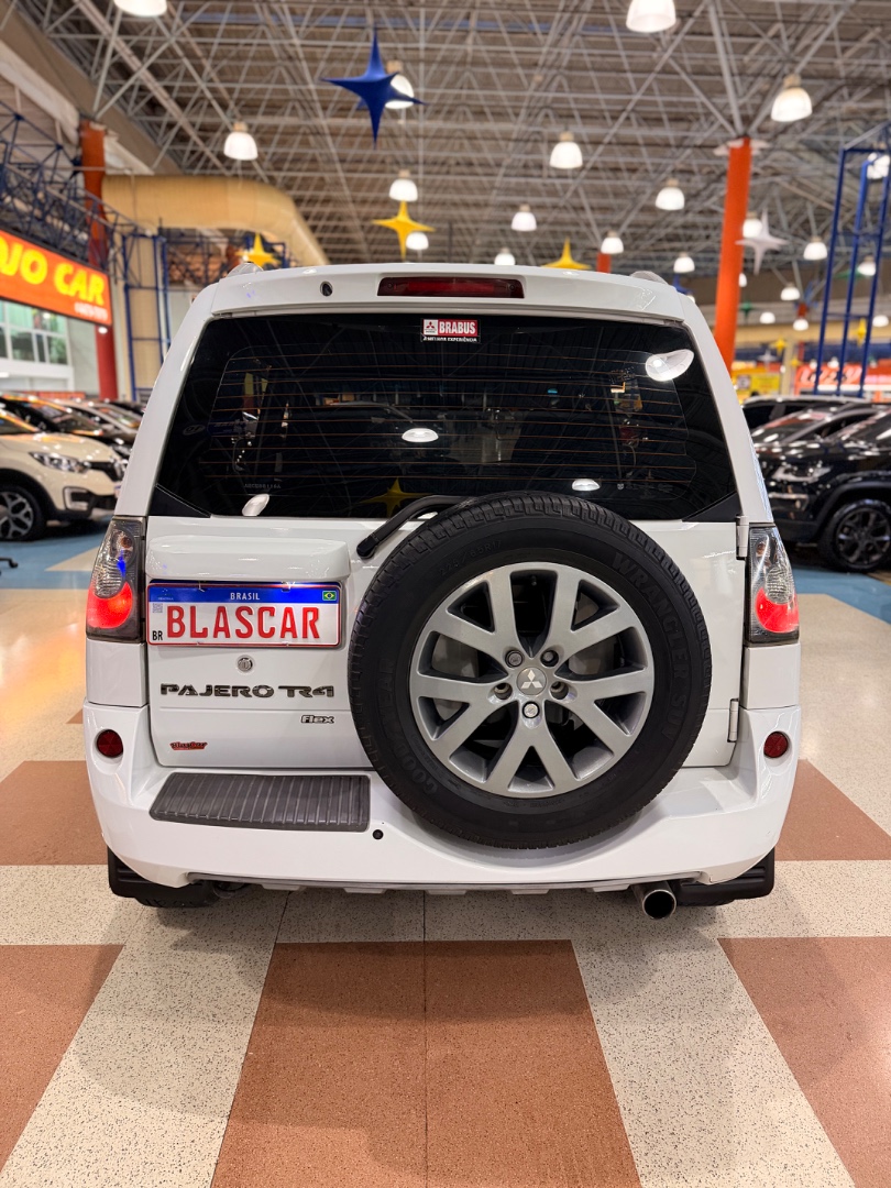 MITSUBISHI PAJERO TR4