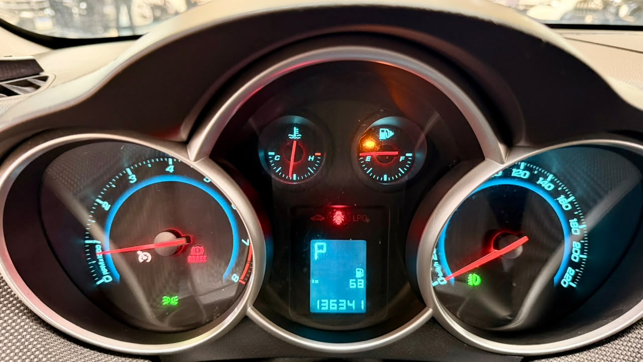 CHEVROLET CRUZE