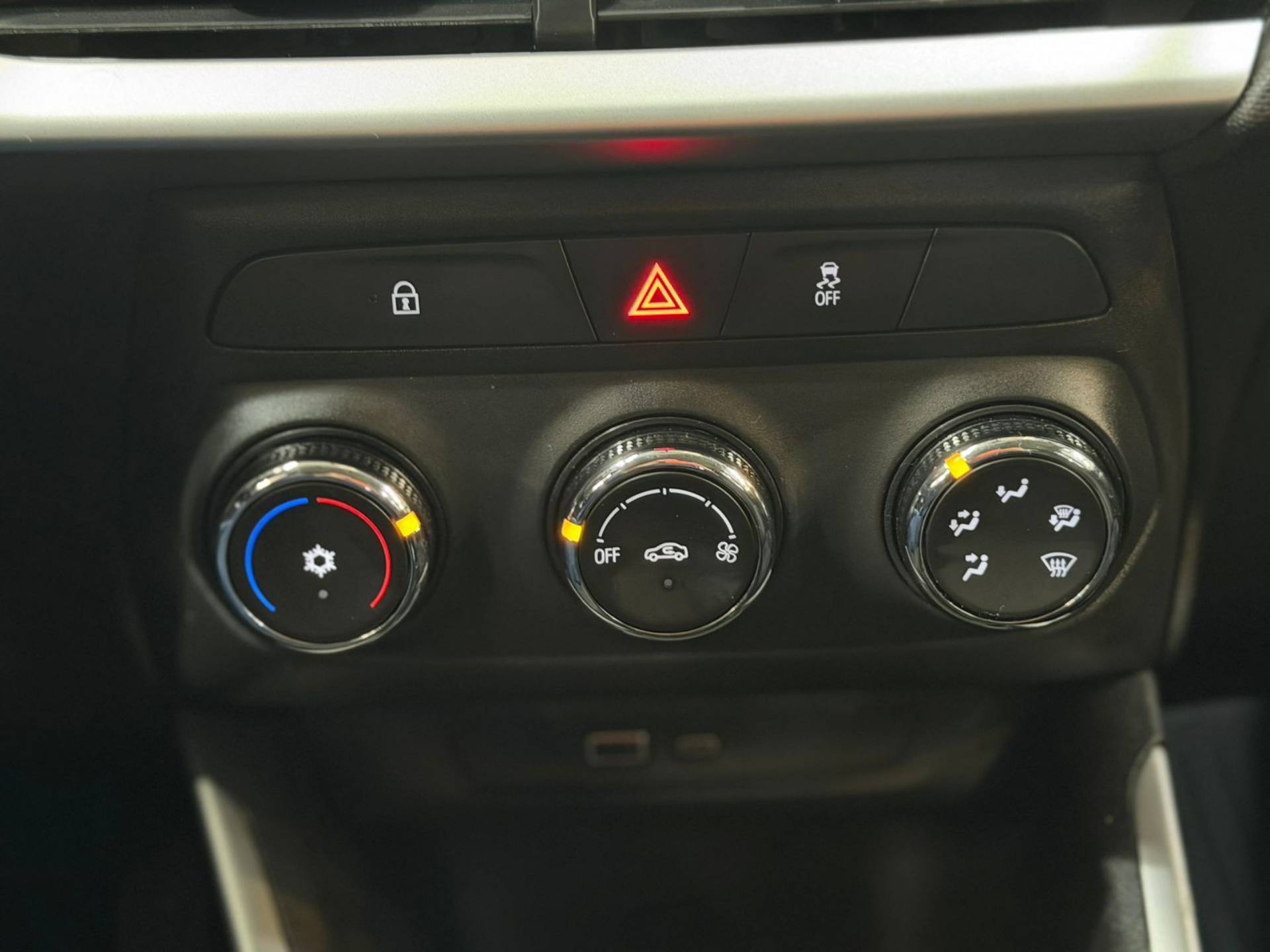 CHEVROLET MONTANA