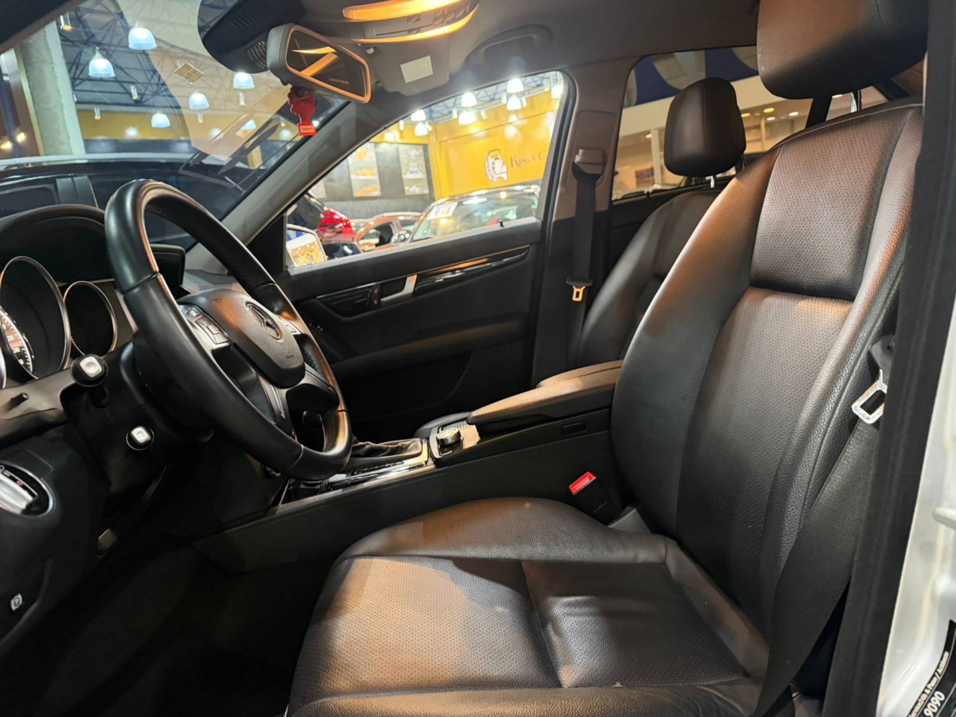 MERCEDES-BENZ C 180