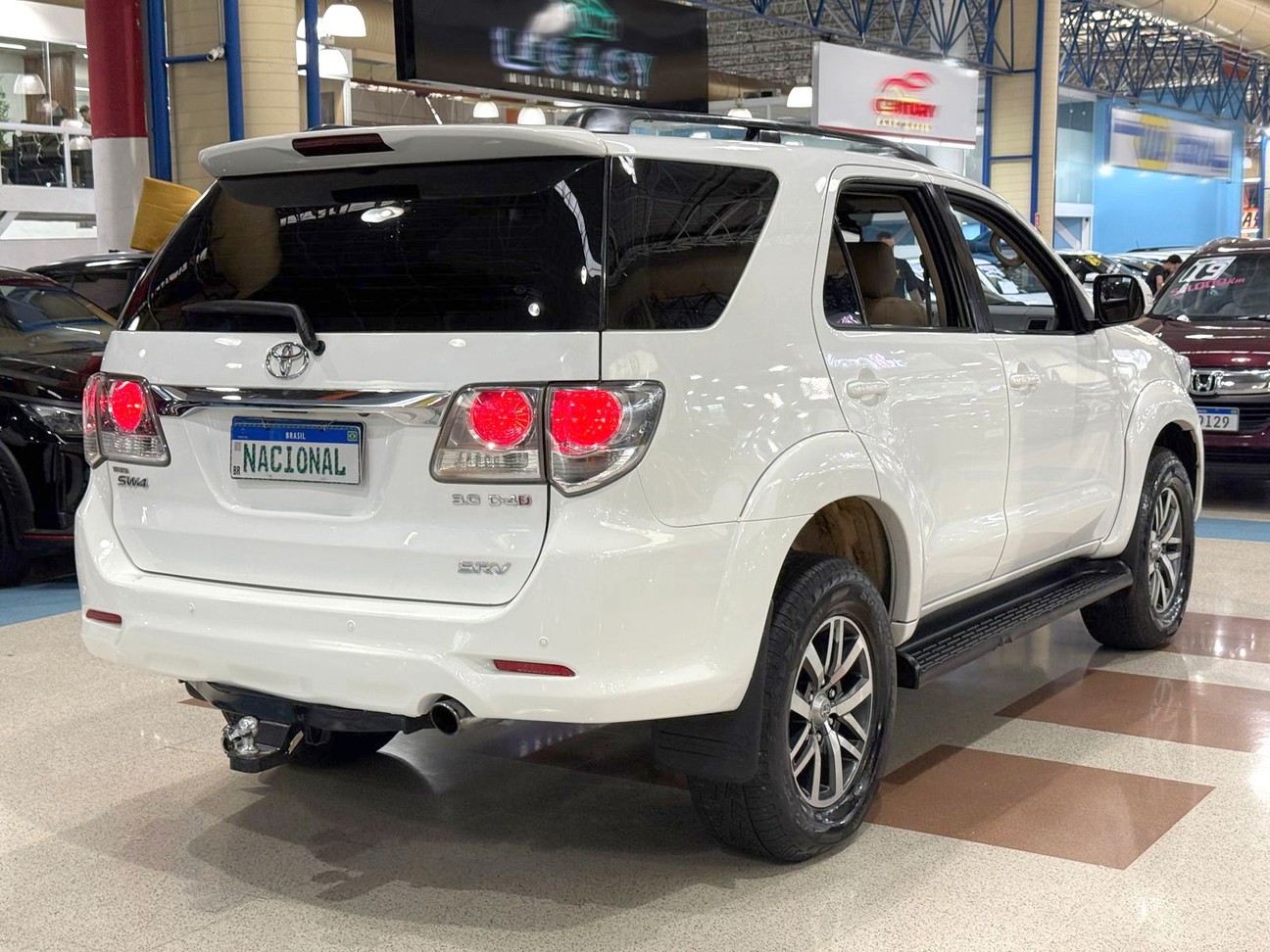 TOYOTA HILUX SW4