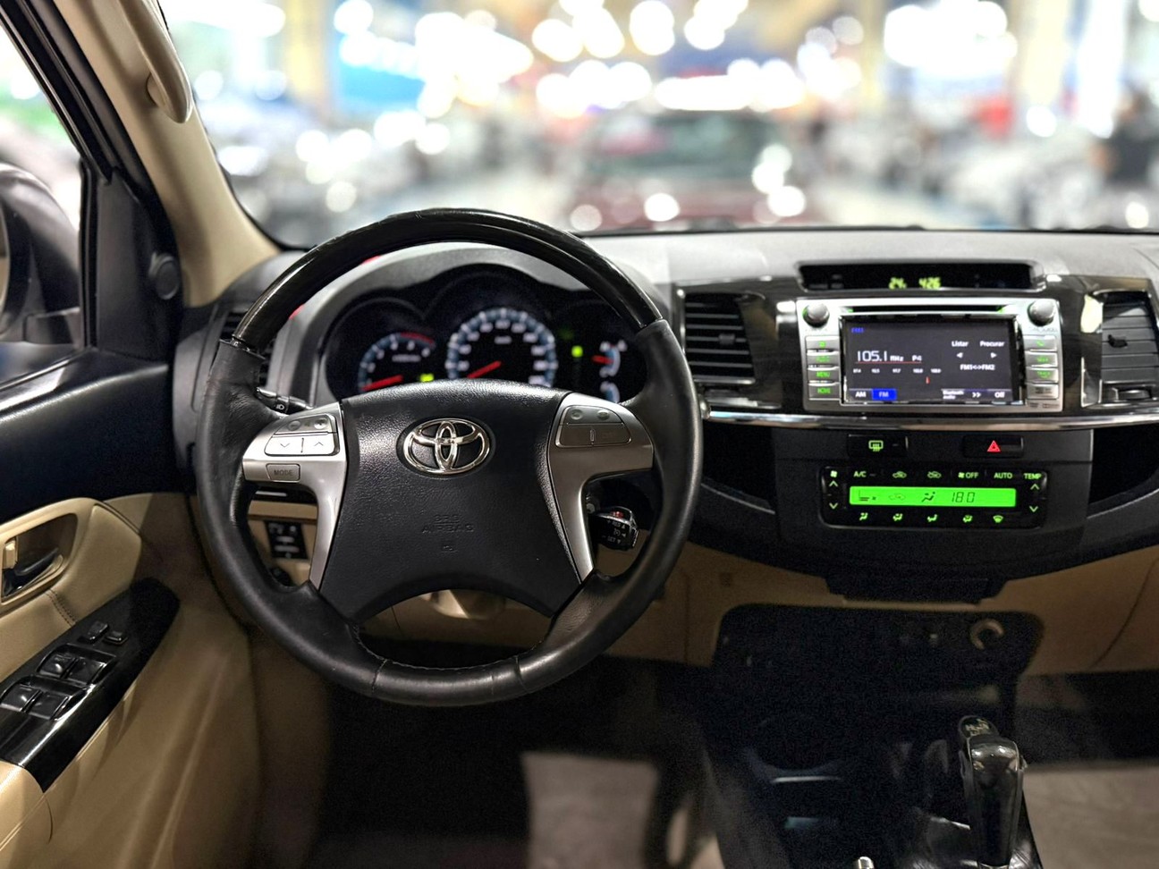 TOYOTA HILUX SW4