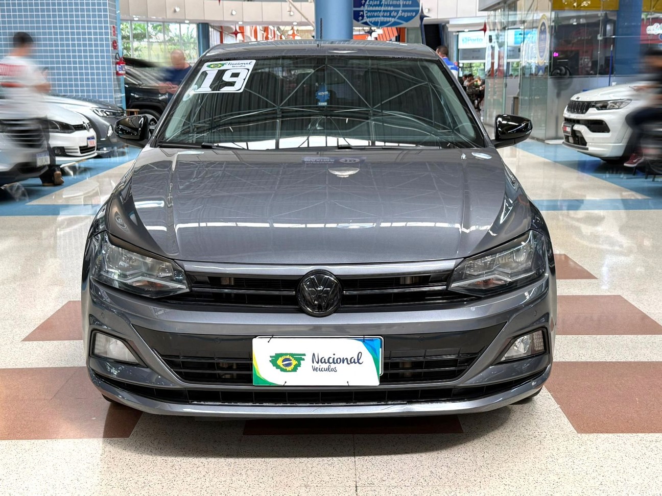 VOLKSWAGEN POLO