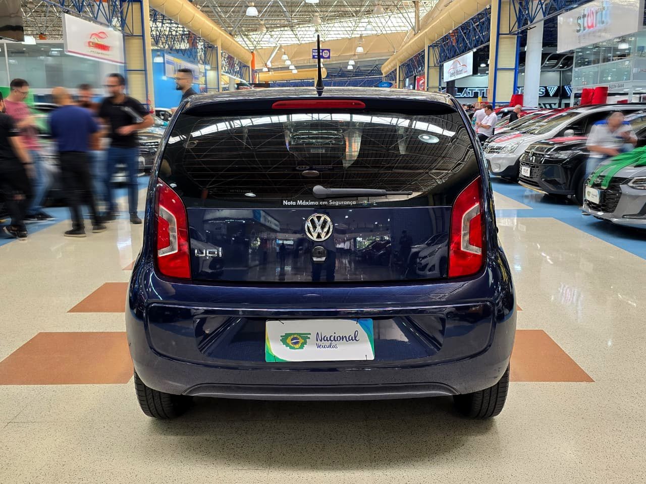 VOLKSWAGEN UP