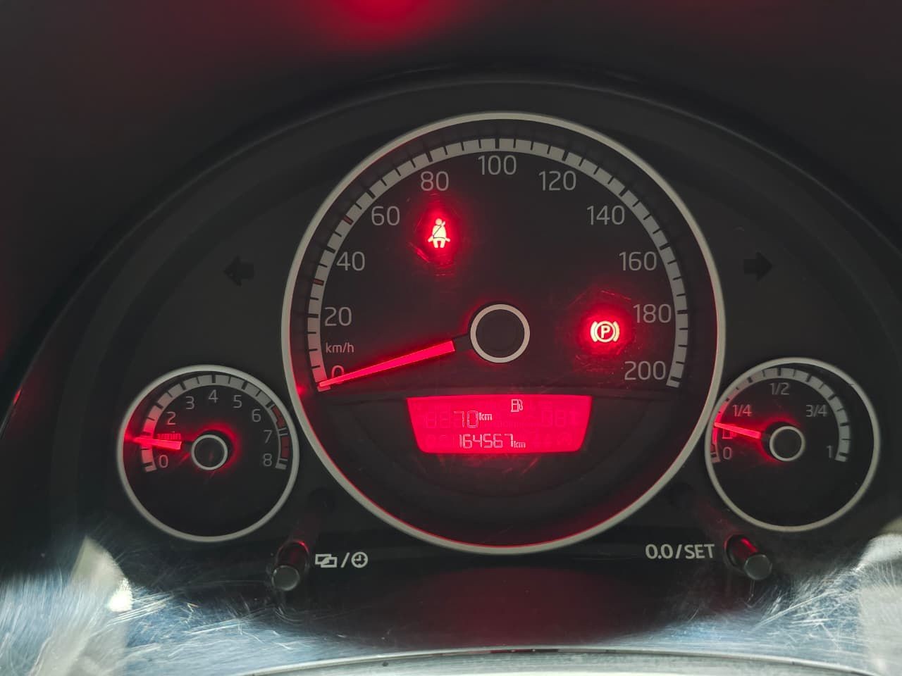 VOLKSWAGEN UP