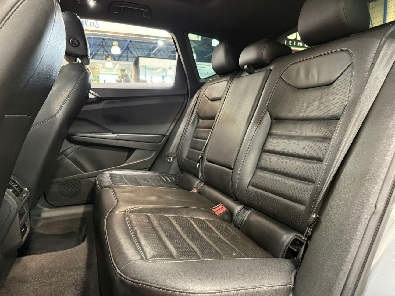 VOLKSWAGEN TAOS