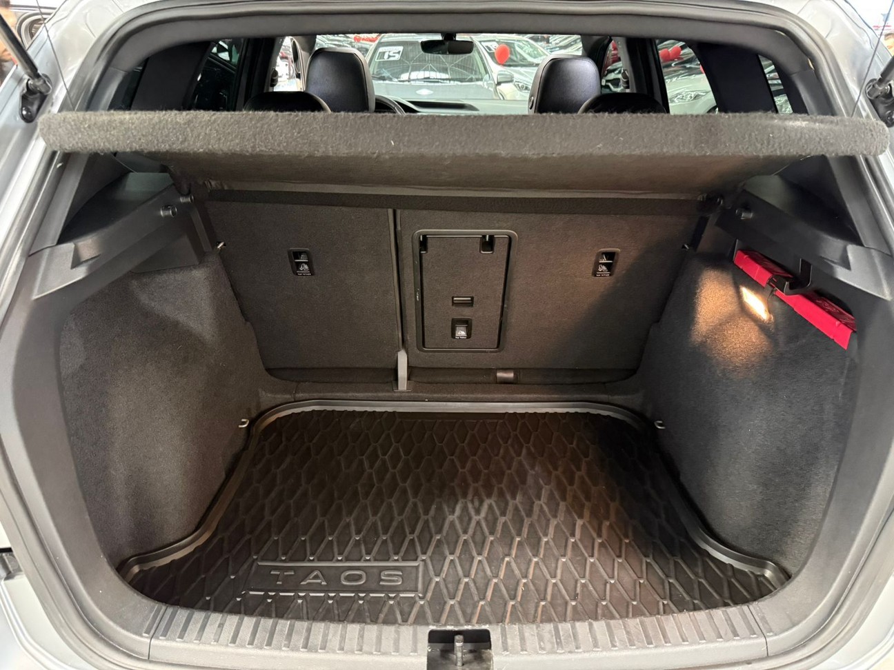 VOLKSWAGEN TAOS