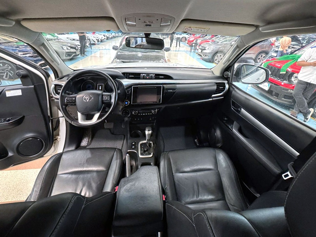 TOYOTA HILUX