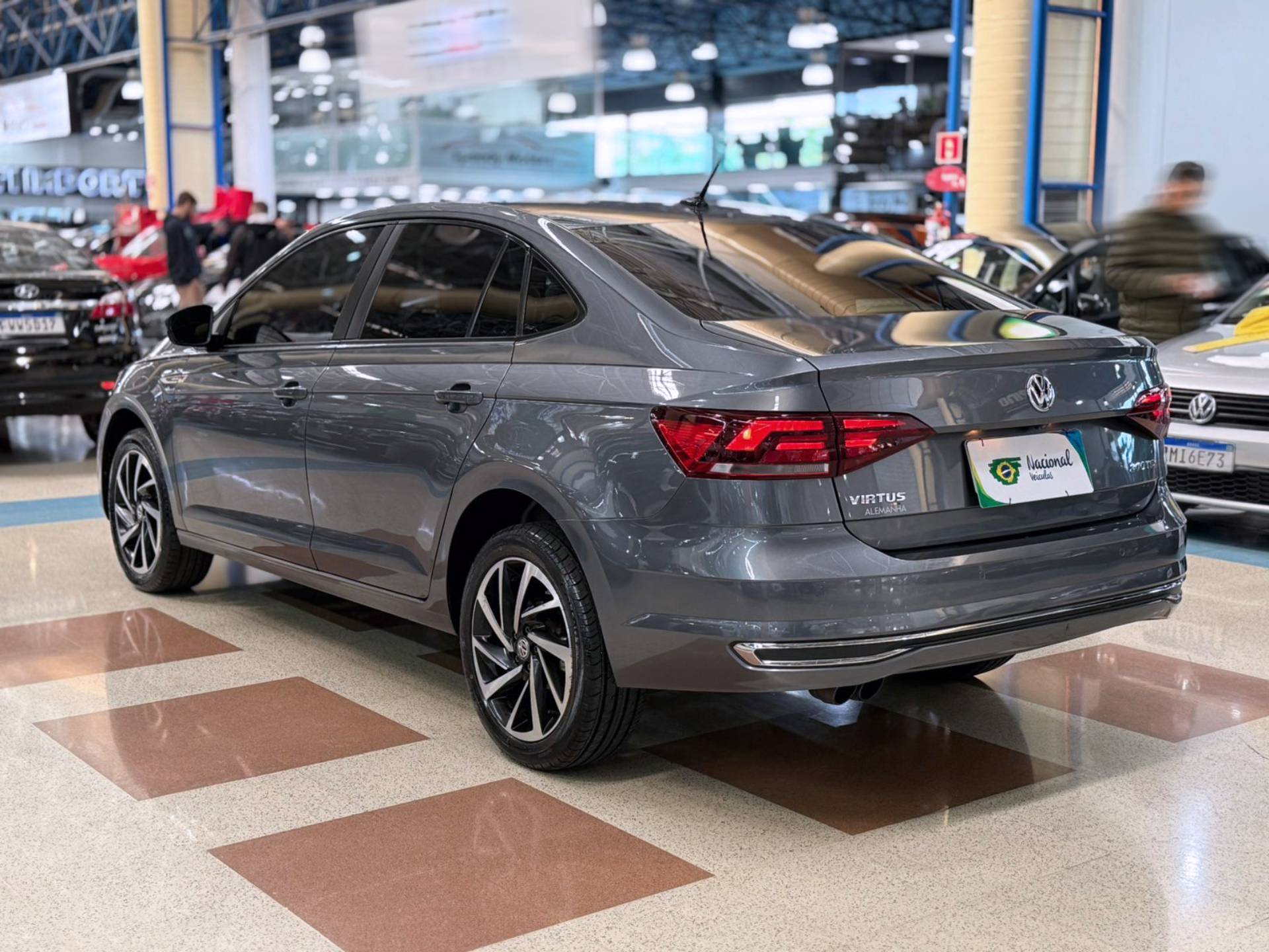 VOLKSWAGEN VIRTUS