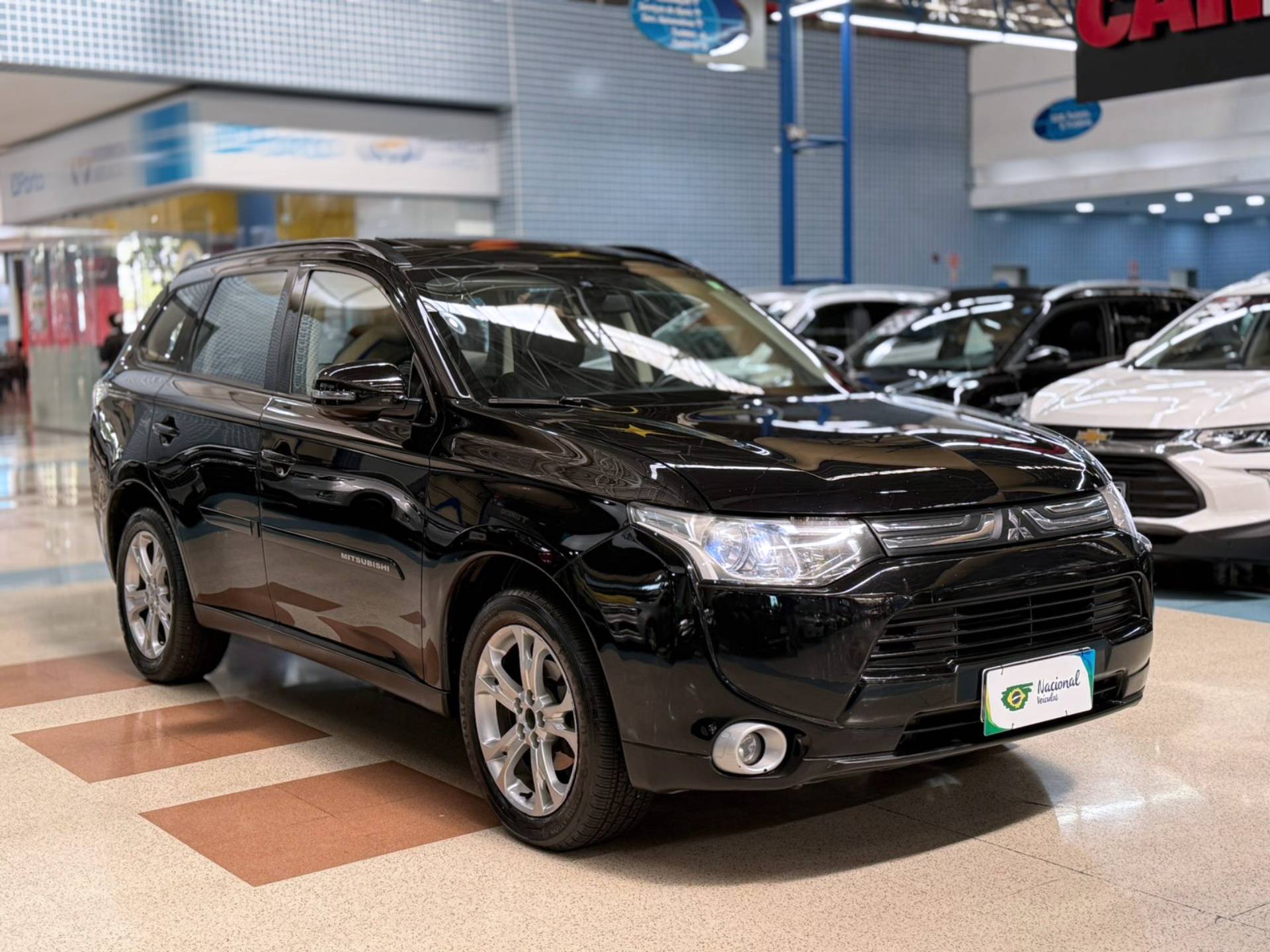 MITSUBISHI OUTLANDER