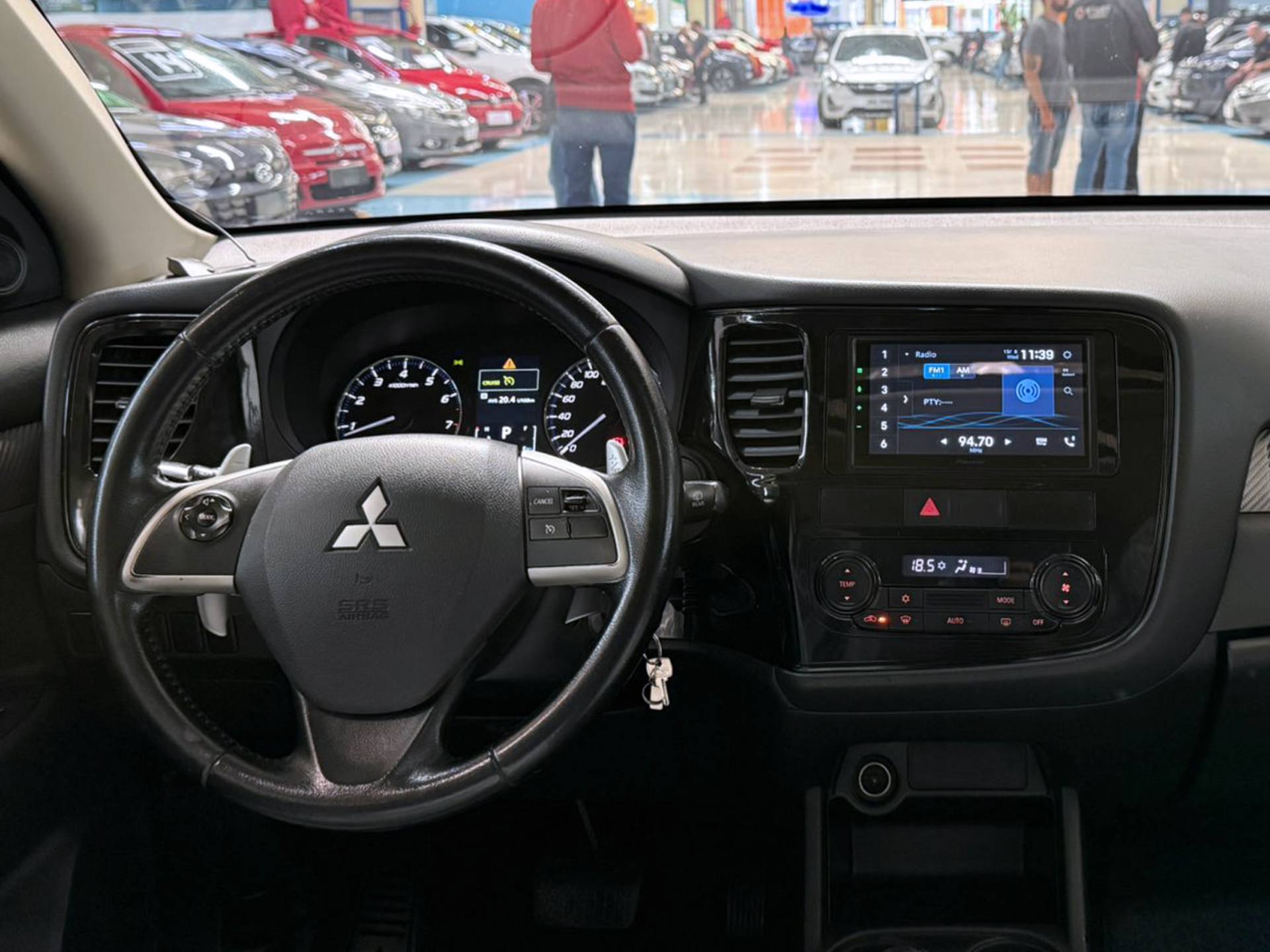MITSUBISHI OUTLANDER