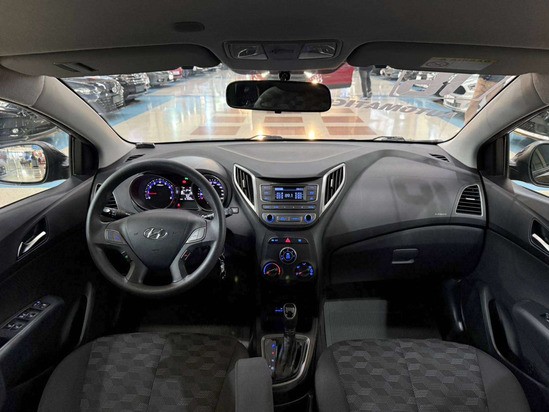 HYUNDAI HB20
