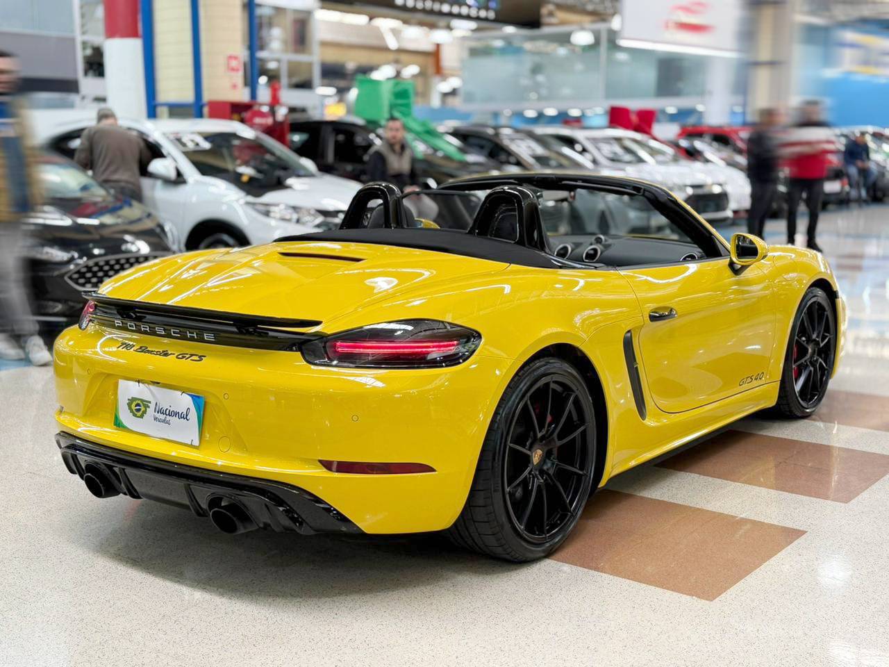 PORSCHE 718