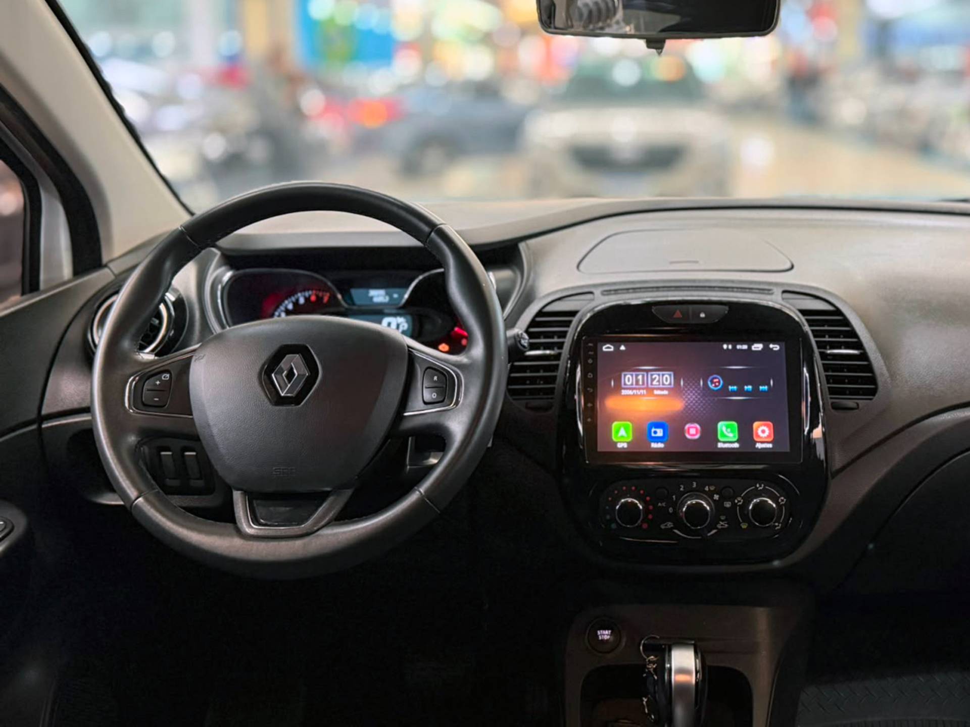 RENAULT CAPTUR