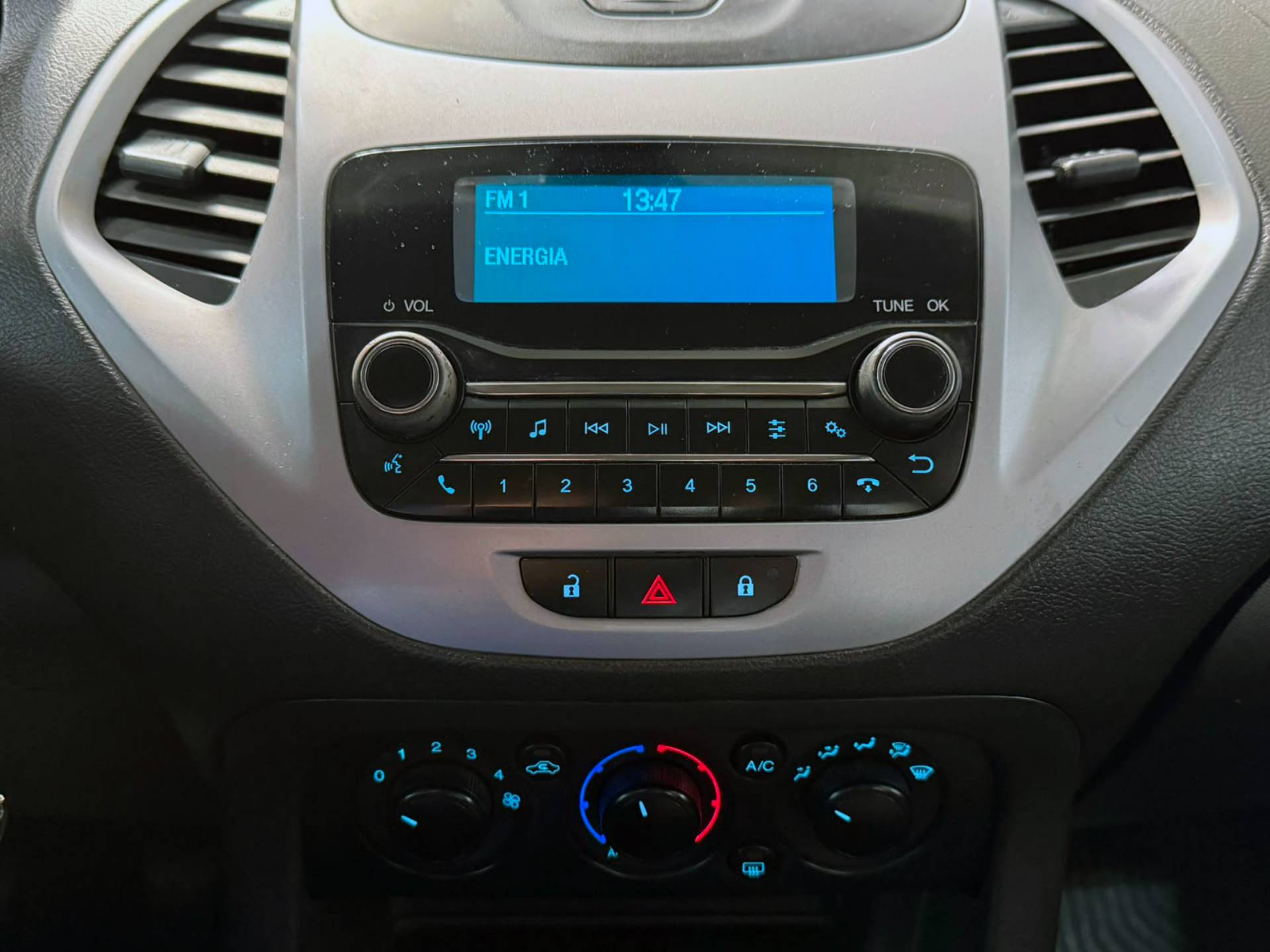 FORD KA