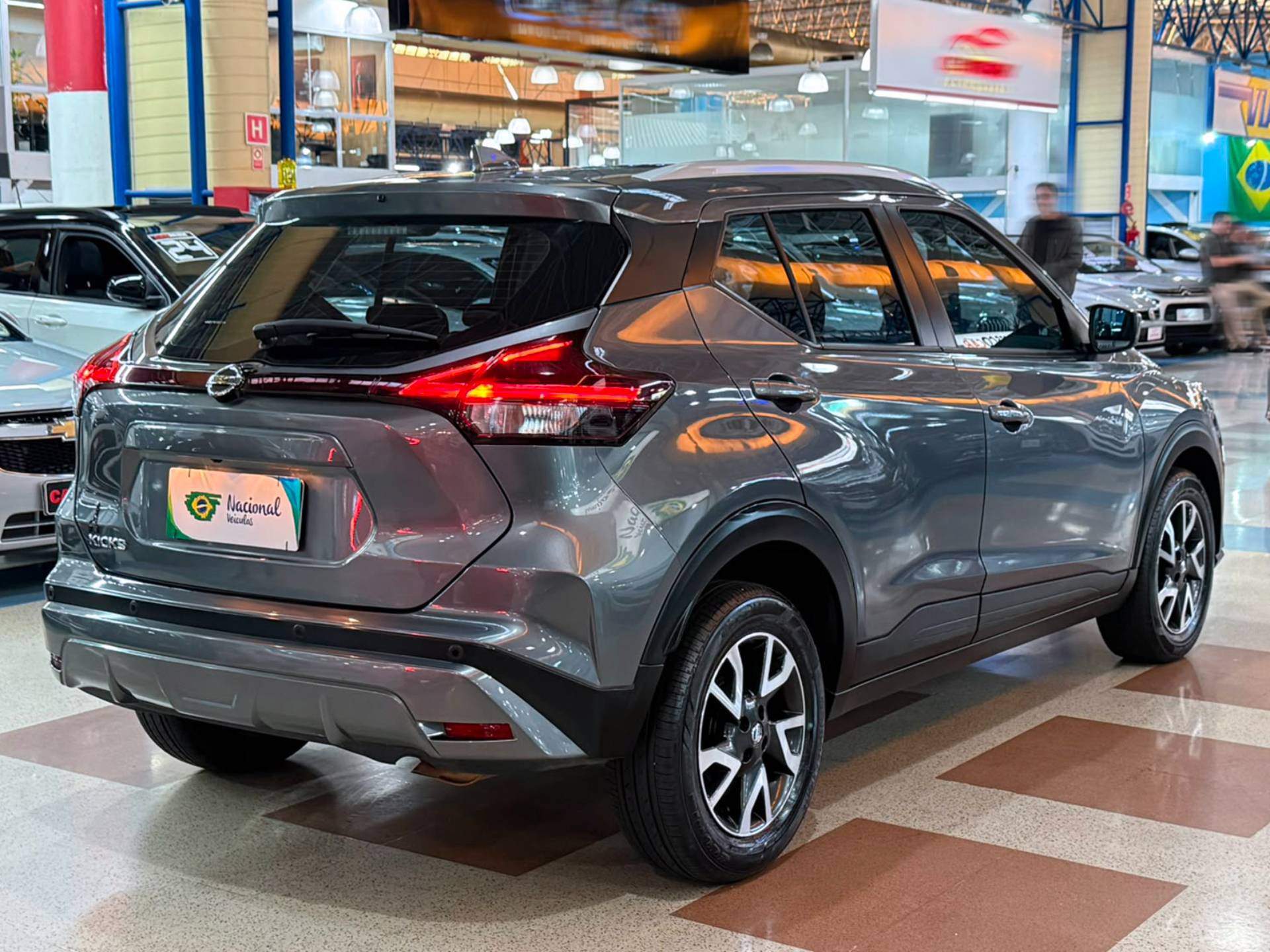 NISSAN KICKS