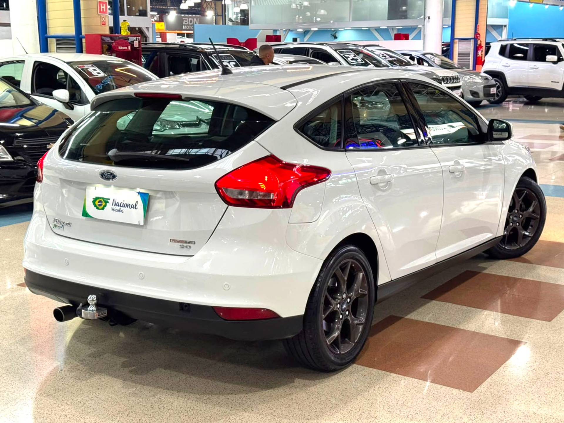 FORD FOCUS