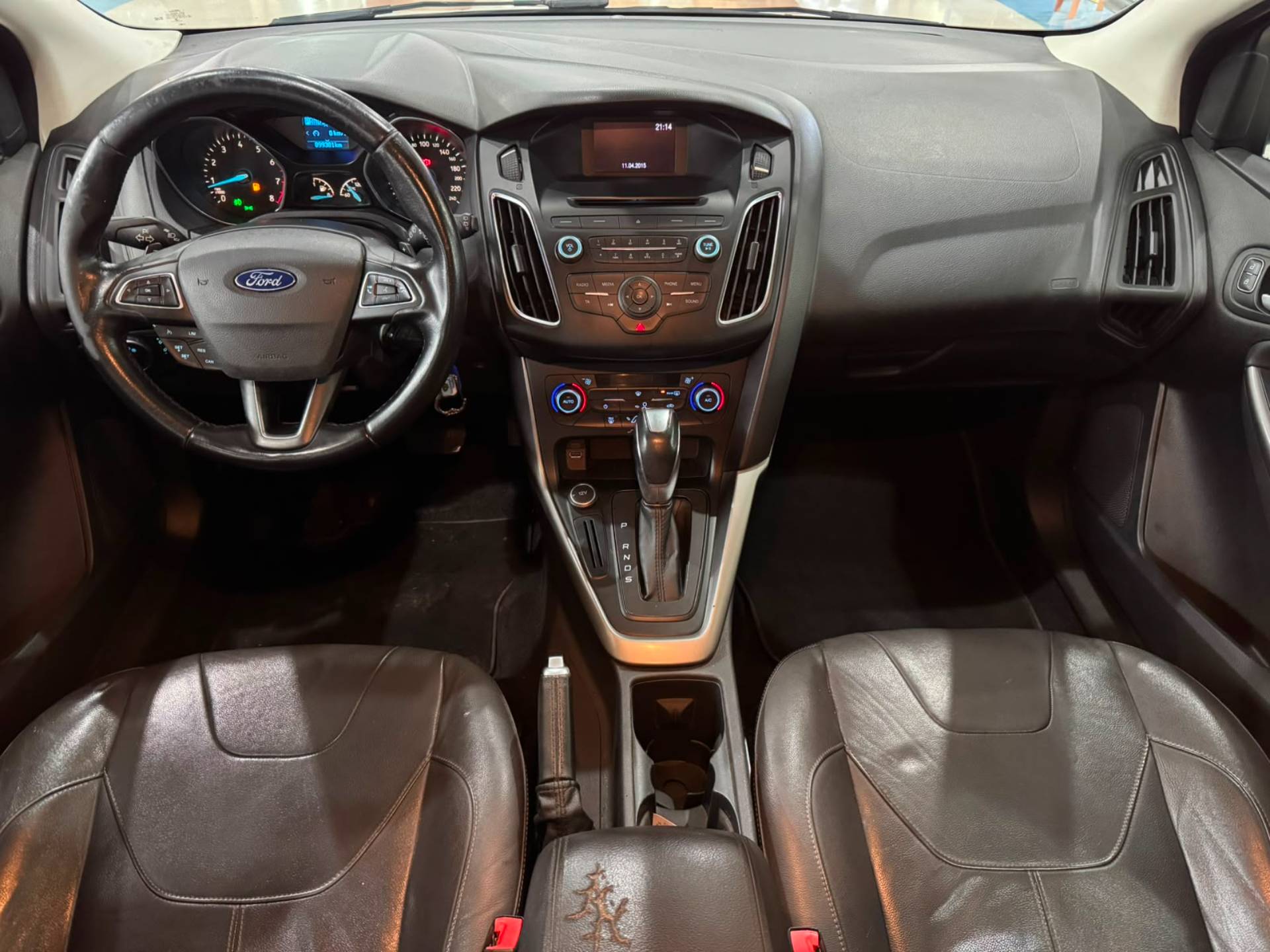 FORD FOCUS