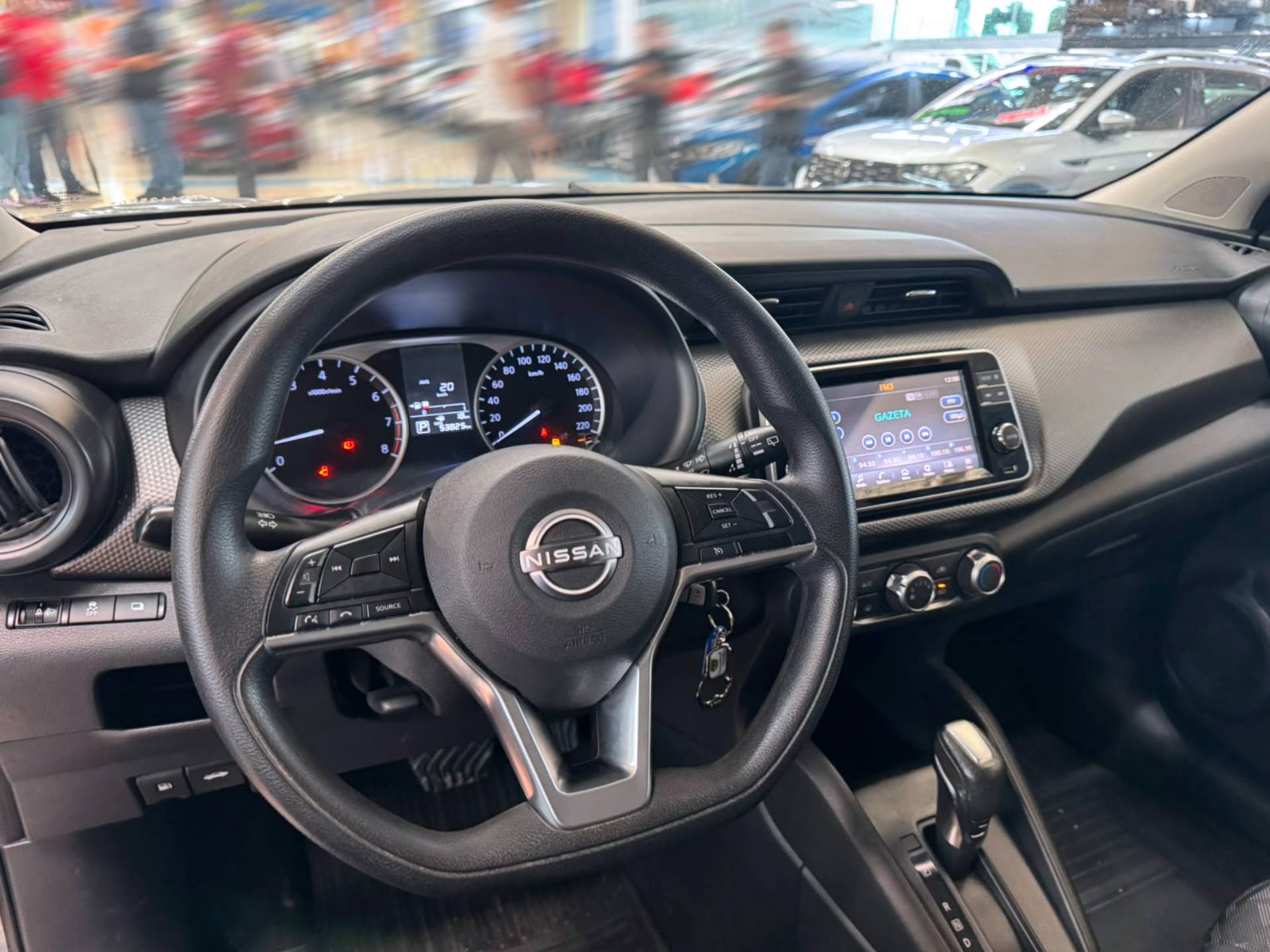 NISSAN KICKS