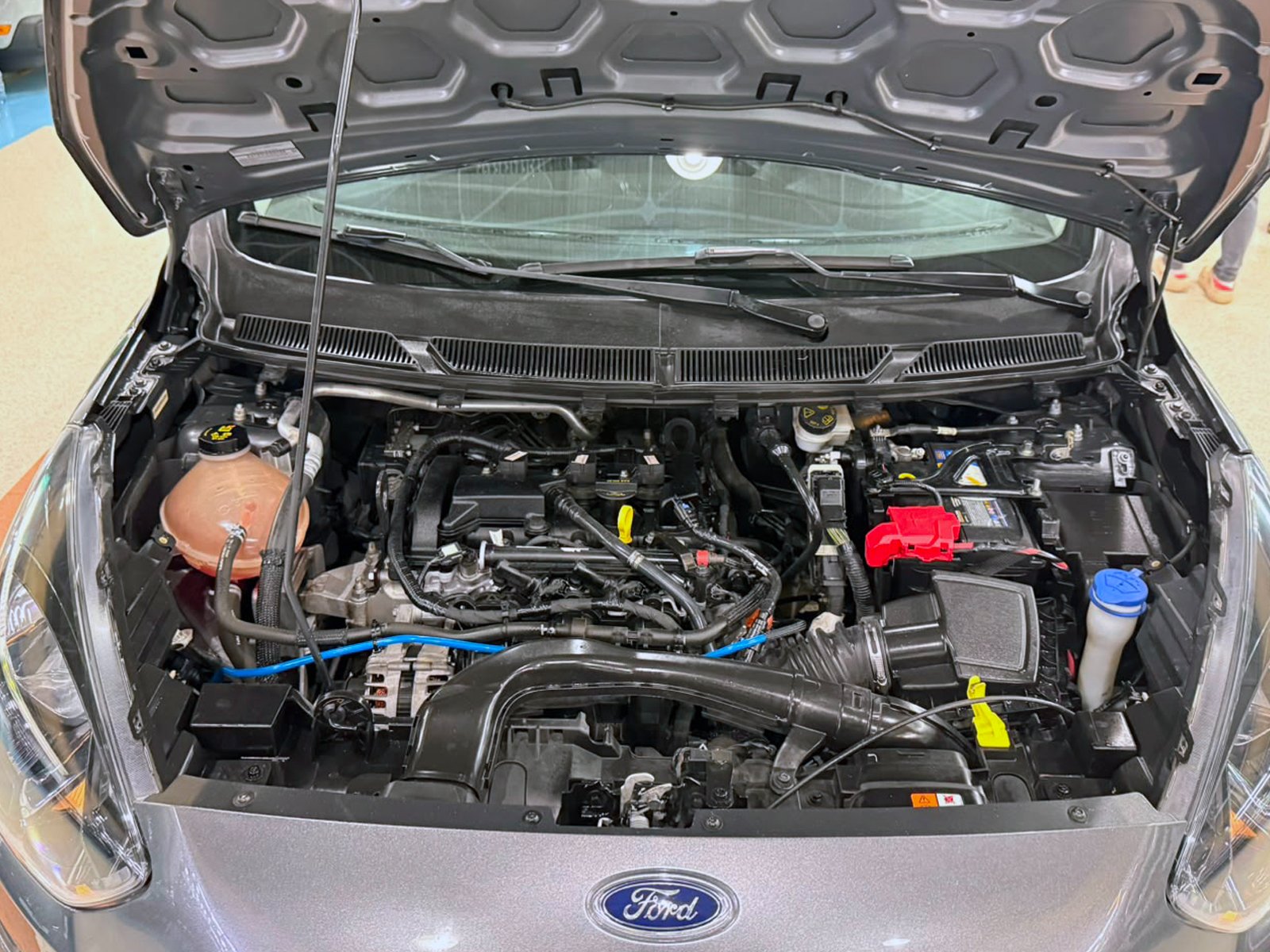 FORD KA