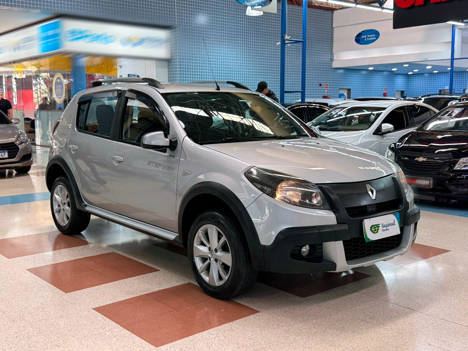 RENAULT SANDERO