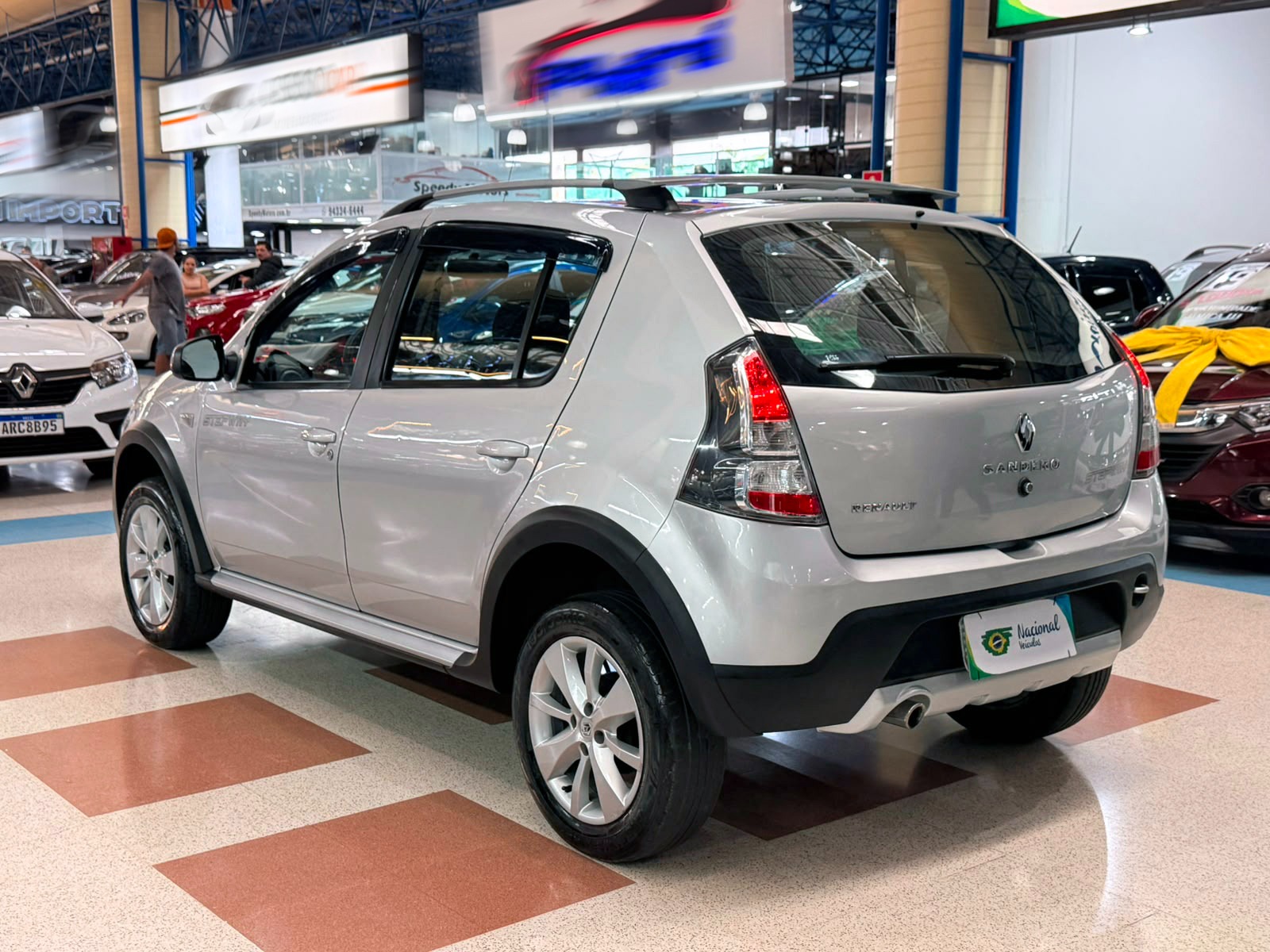 RENAULT SANDERO