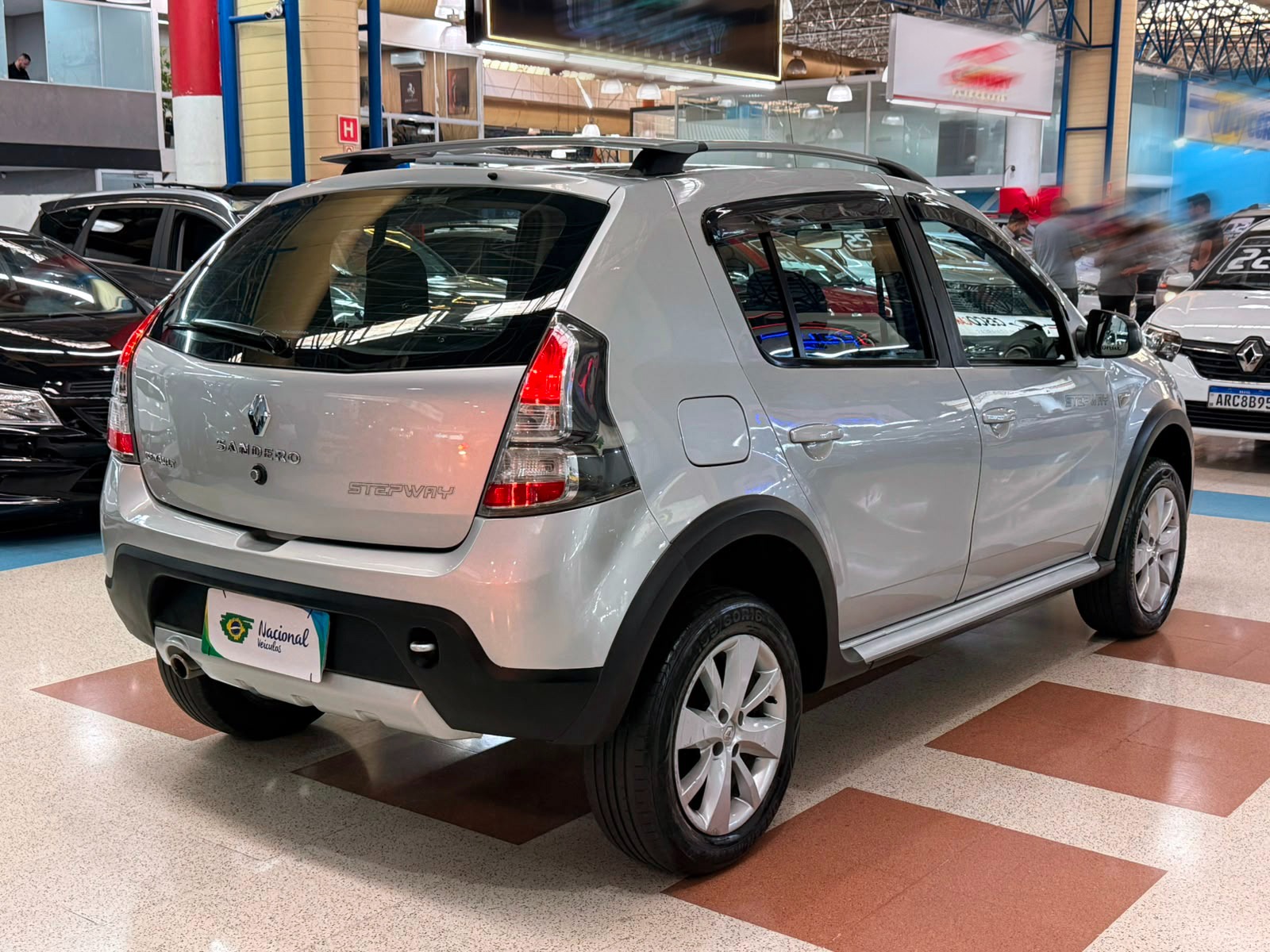 RENAULT SANDERO