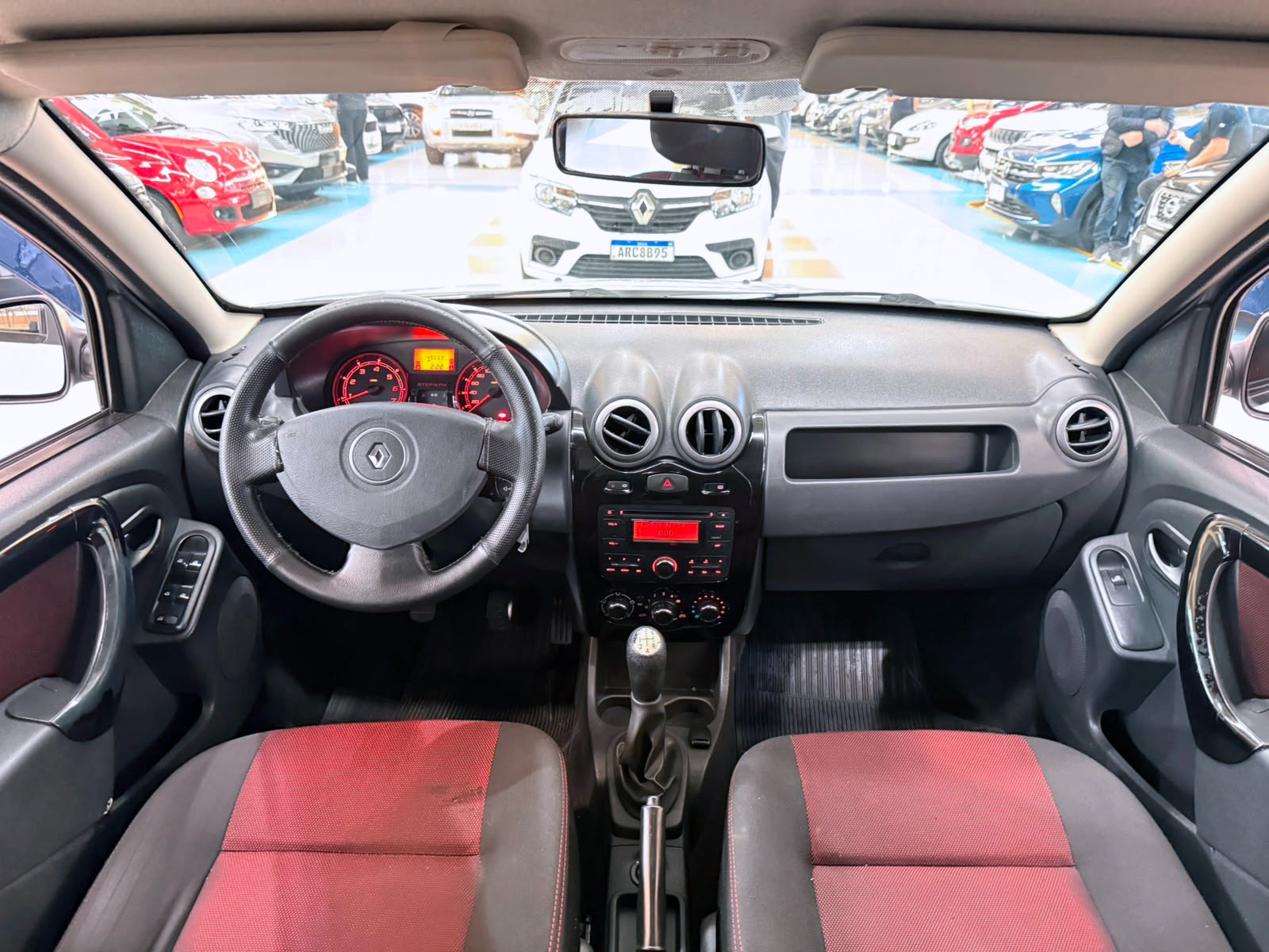 RENAULT SANDERO