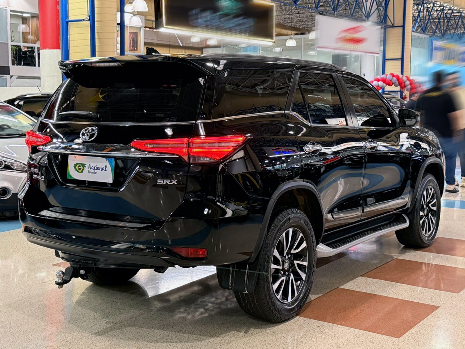 TOYOTA HILUX SW4