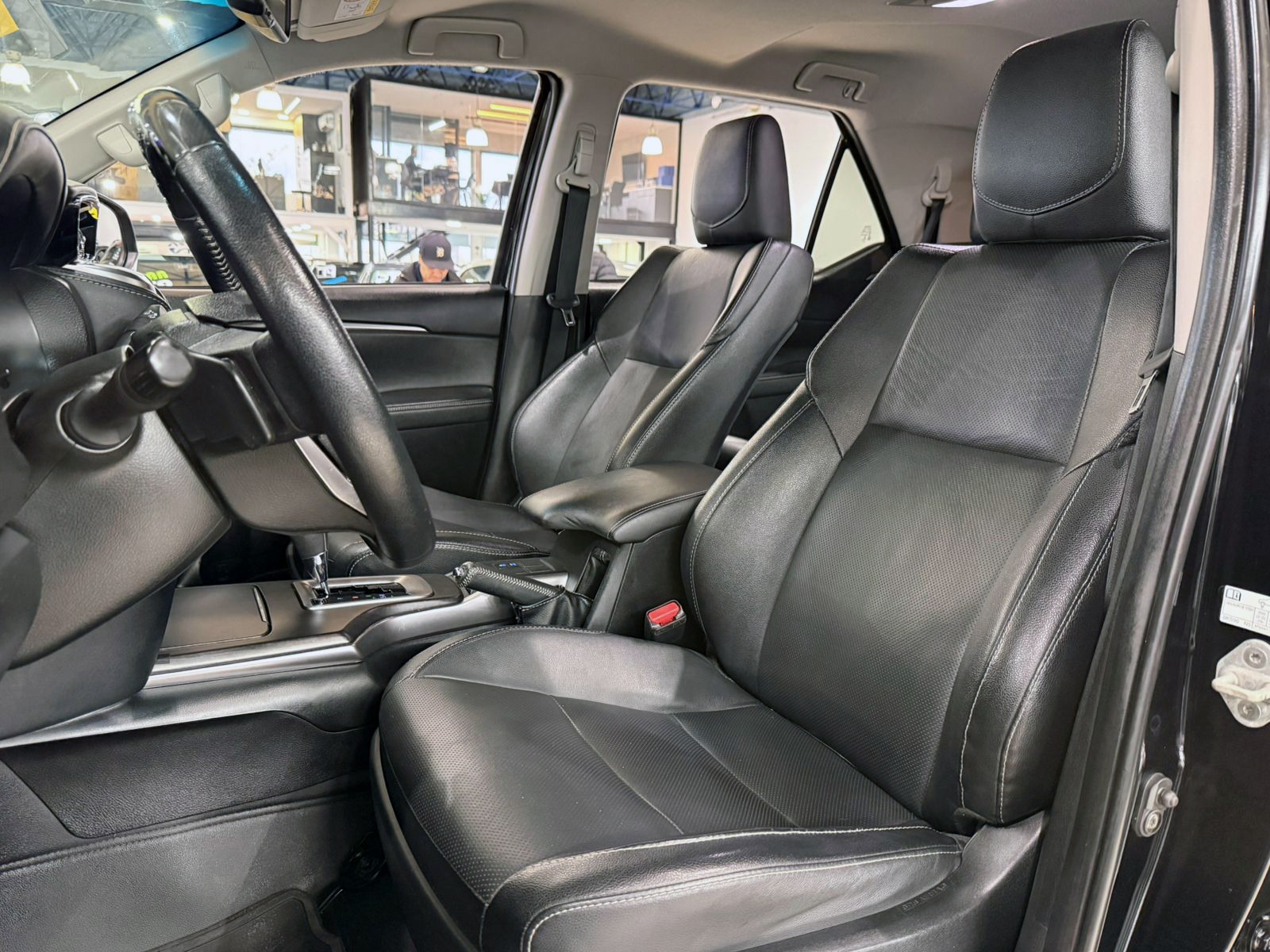 TOYOTA HILUX SW4
